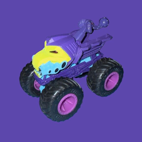 Hot Wheels Monster Trucks Masters Of The Universe Skeletor Die-cast Truck A28 - Picture 3 of 8